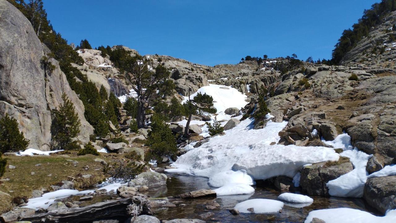 Esqui, Aigueestortes Y Boi-Tauell A Tus Pies En Ebrehogar 普拉德埃米塔 外观 照片